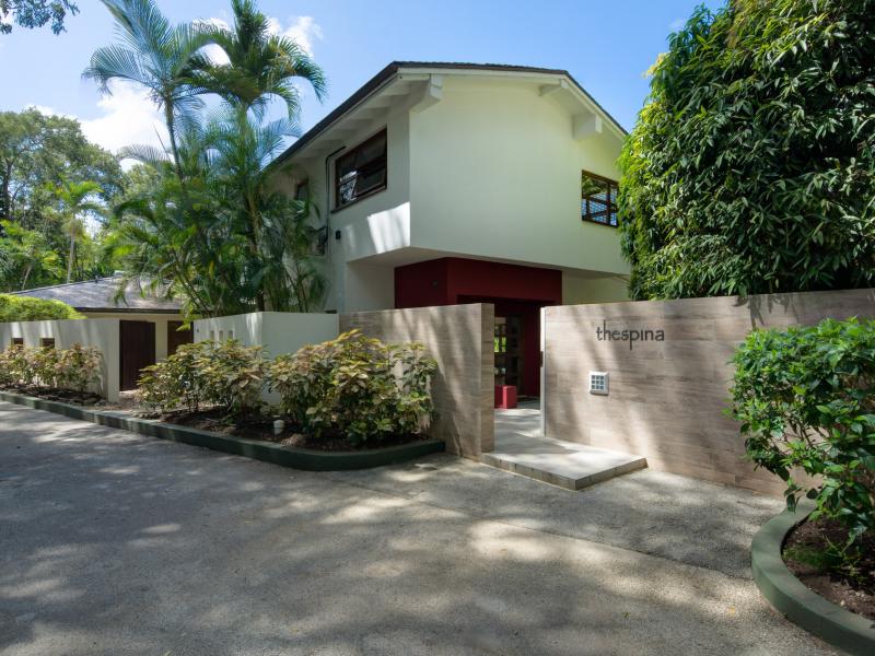 Thespina - Beachfront , St James 