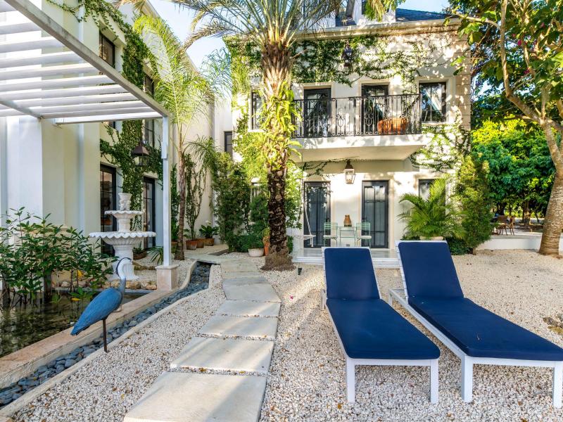 Villa Du Cacique , Casa de Campo 