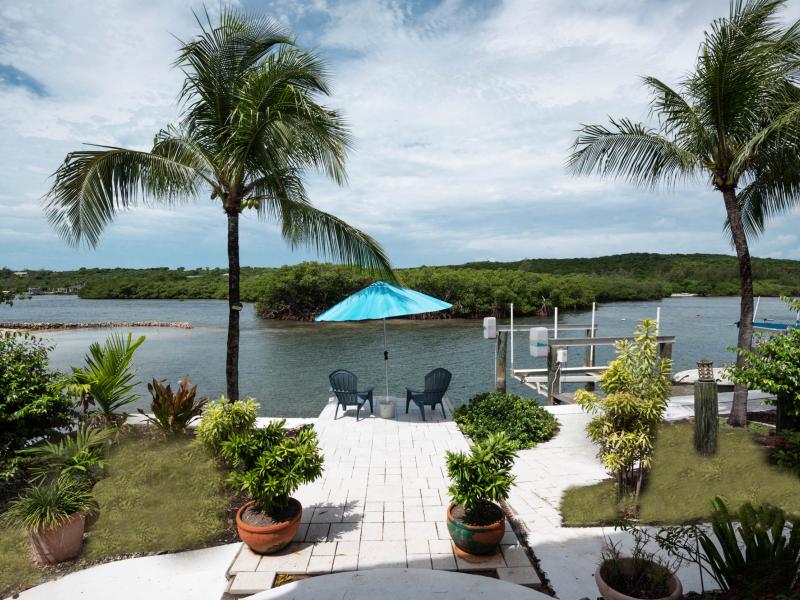 Middle Cay Private Island , Harbour Island 