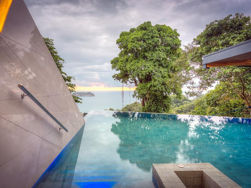 Villa La Isla - Coasta Rica , 