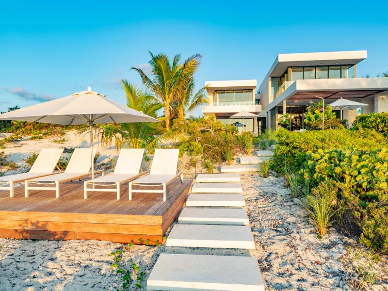 Dune House - Beachfront , Providenciales 