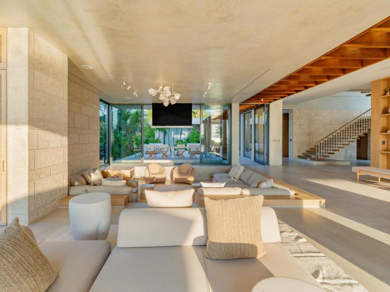 Dune House - Beachfront , Providenciales 