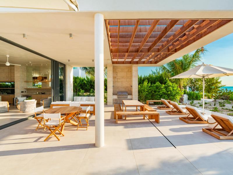 Dune House - Beachfront , Providenciales 