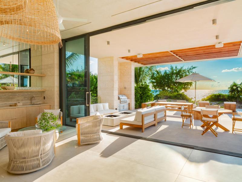 Dune House - Beachfront , Providenciales 