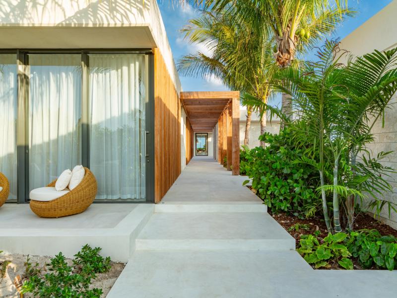 Dune House - Beachfront , Providenciales 