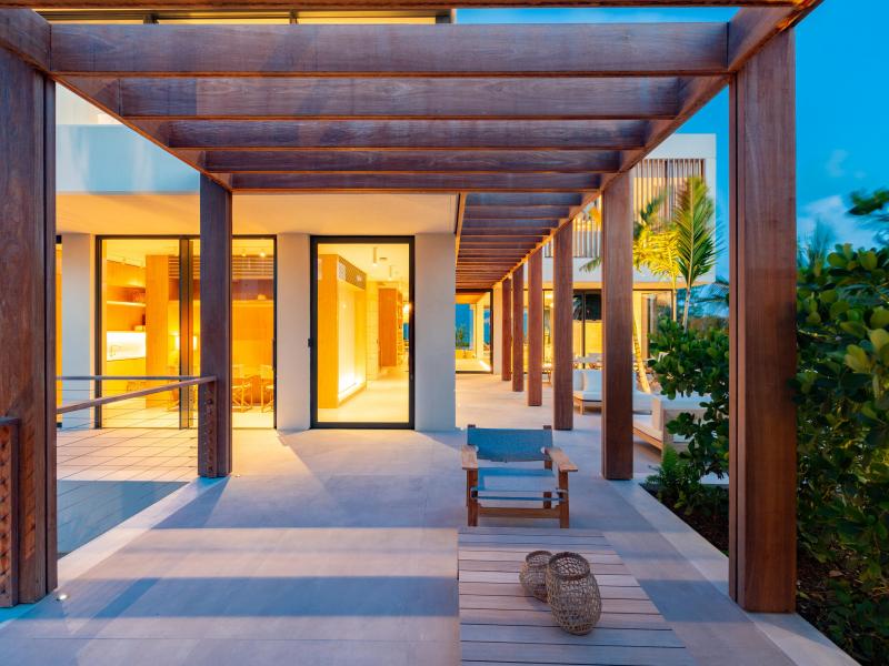 Dune House - Beachfront , Providenciales 