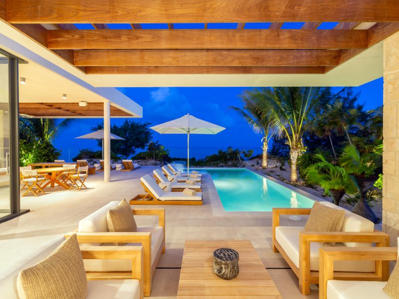 Dune House - Beachfront , Providenciales 