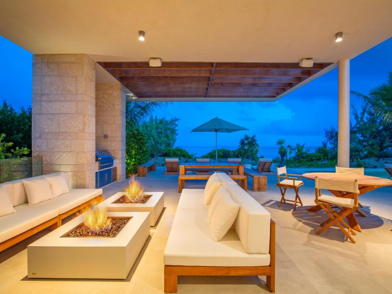 Dune House - Beachfront , Providenciales 