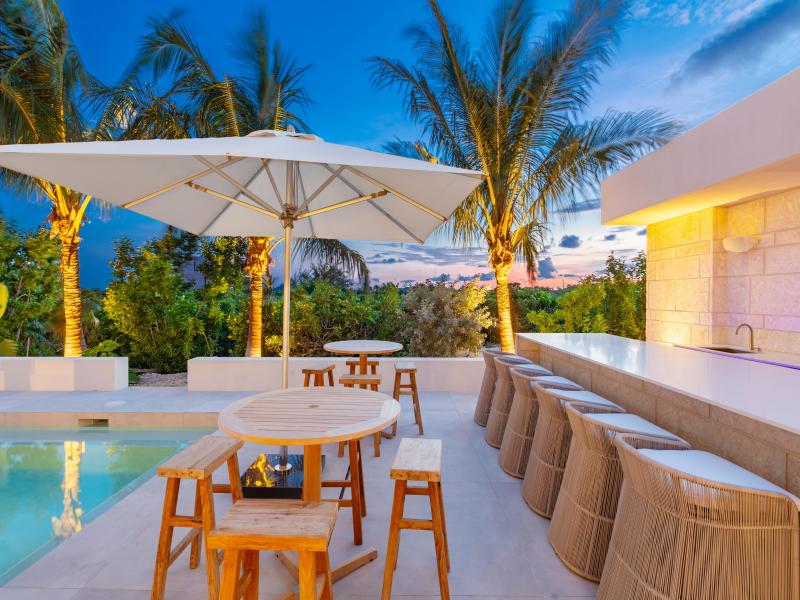 Dune House - Beachfront , Providenciales 