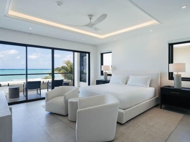Endless - Palm Beach on Runaway Bay , Runaway Bay 