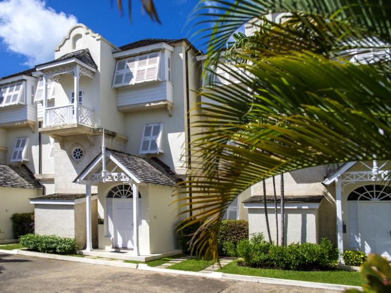 Mahogany Bay - Mahogany Pod , Beachfront villas Barbados , Paynes Bay , St James , West Coast Barbados 