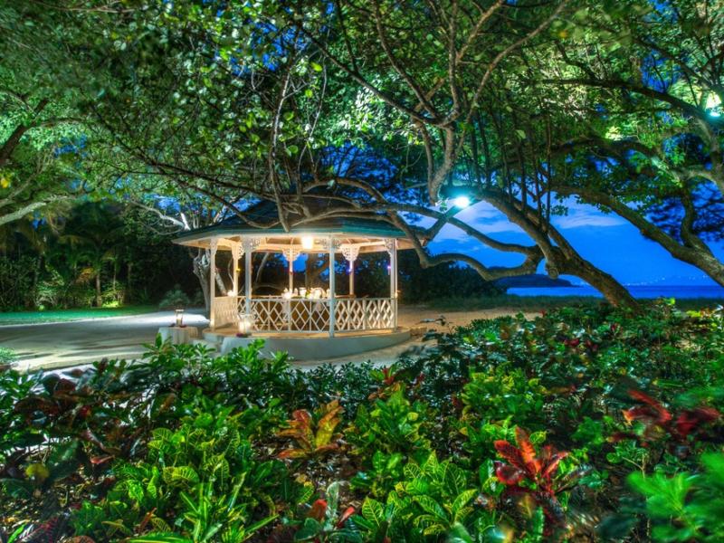 Jacaranda , L'Ansecoy Bay 