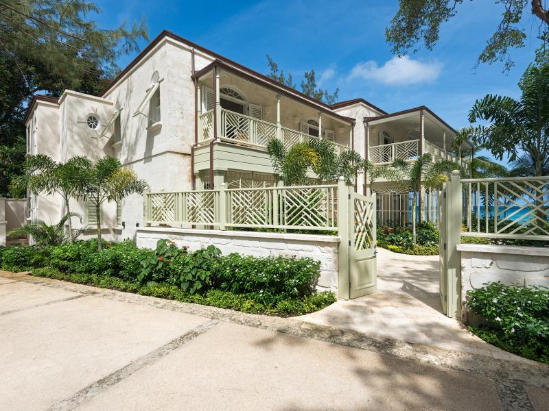 Hemingway House - St Peter , Beachfront villas Barbados , Mullins Bay , St Peter , West Coast Barbados 
