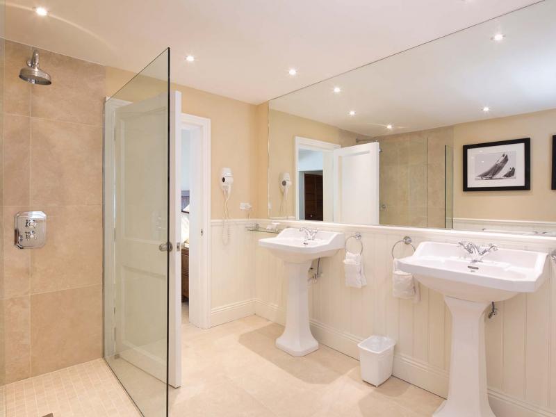 Blue Waters , Soldiers Bay 