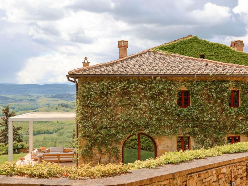 Villa Il Santo , Tuscany 