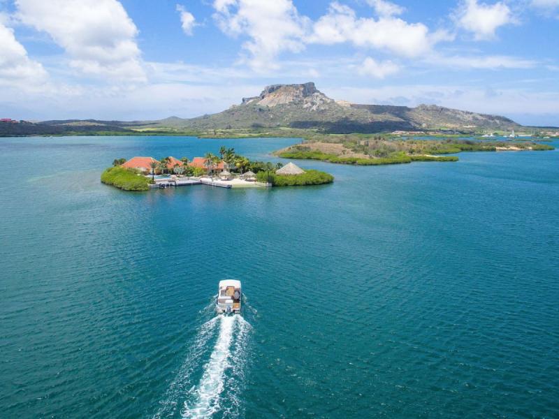 Isla Kiniw , 