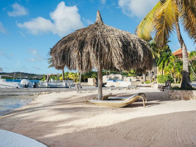 Isla Kiniw , 