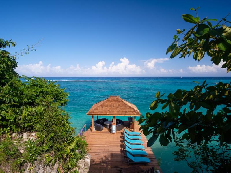 Scotch on the Rocks , Ocho Rios 