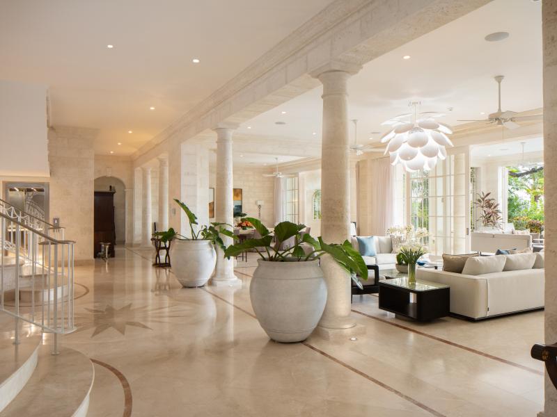 Kiko - Beachfront , Beachfront villas Barbados , Paynes Bay , St James , West Coast Barbados 