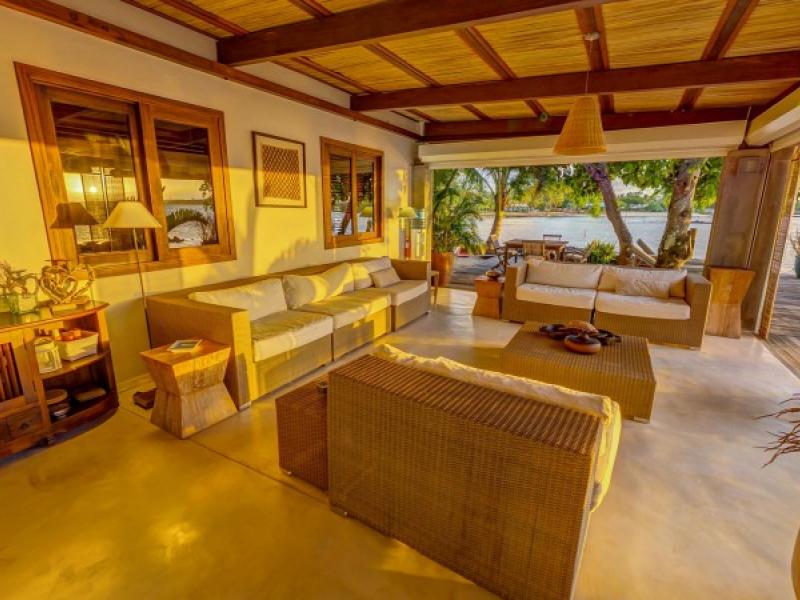 L'Ilot Private Island , East Coast 