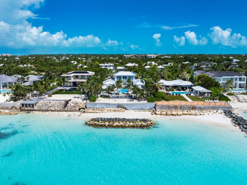 Milestone , Grace Bay , Providenciales 
