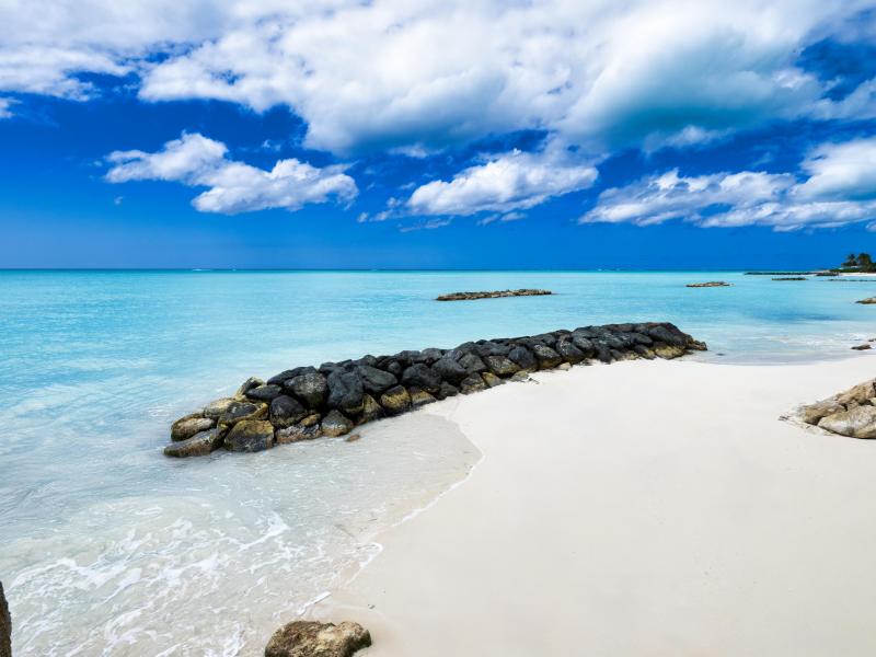 Milestone , Grace Bay , Providenciales 