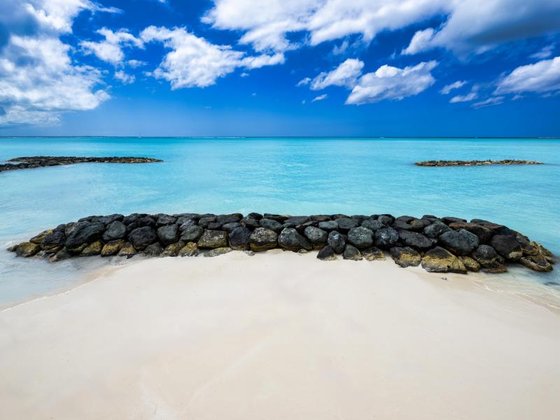 Milestone , Grace Bay , Providenciales 