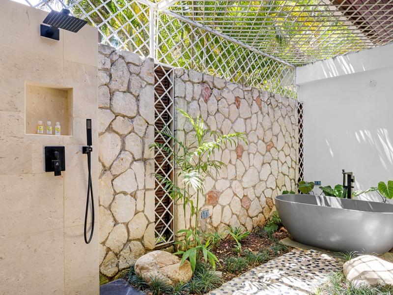 Noble House by the Sea , Montego Bay 