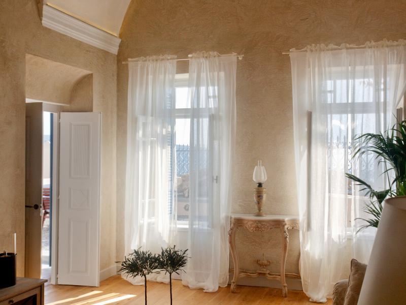 Oia Mansion , Santorini 