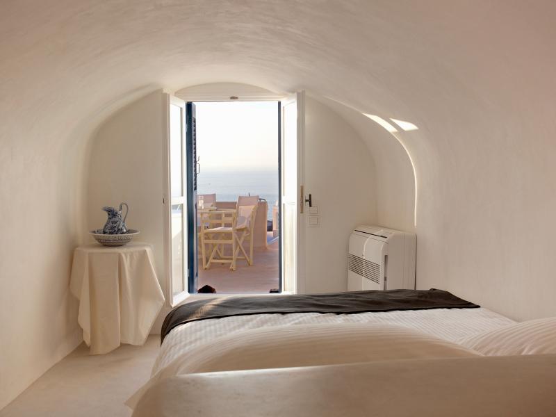Oia Mansion , Santorini 