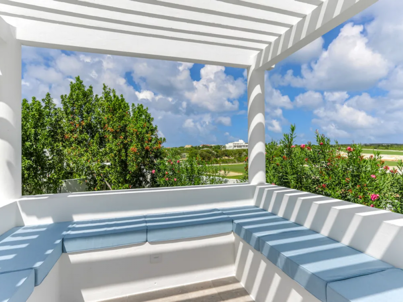 Ocean Pearl , Rendezvous Bay 