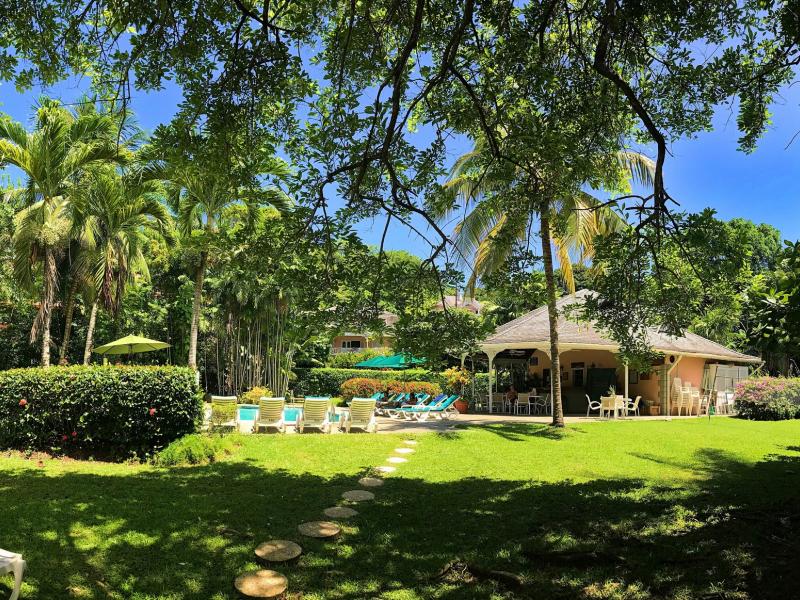 Plantation Beach Villas , Stonehaven Bay 