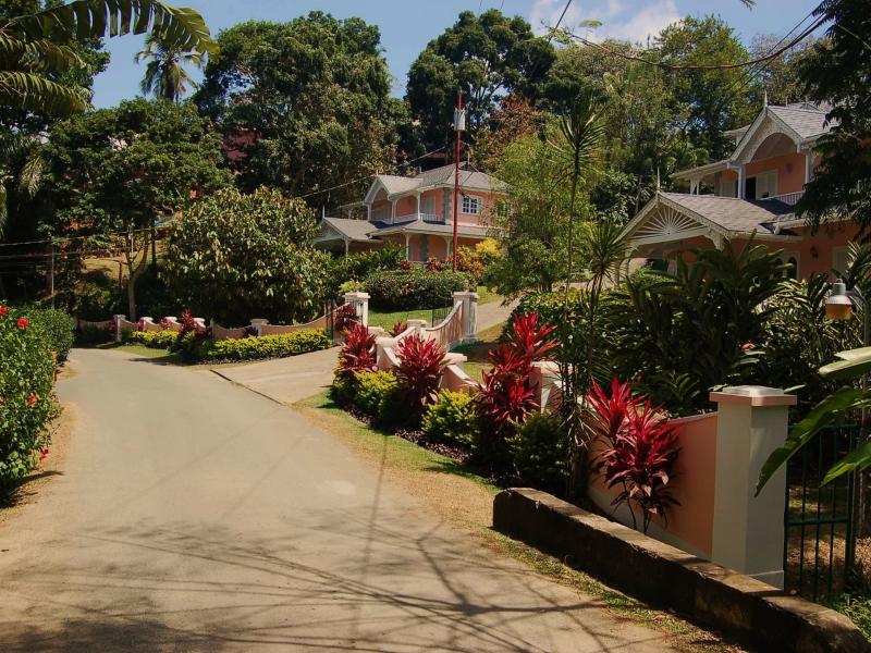 Plantation Beach Villas , Stonehaven Bay 