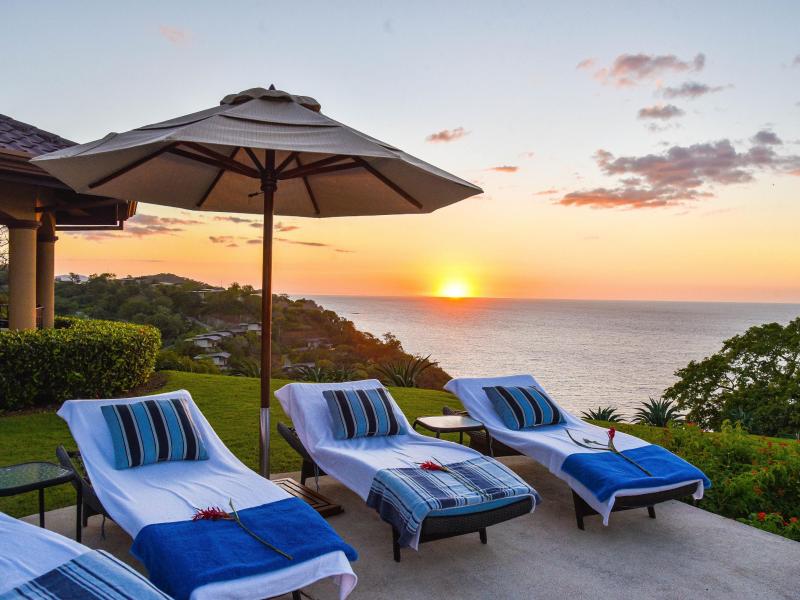 Peninsula Papagayo Paradise , 