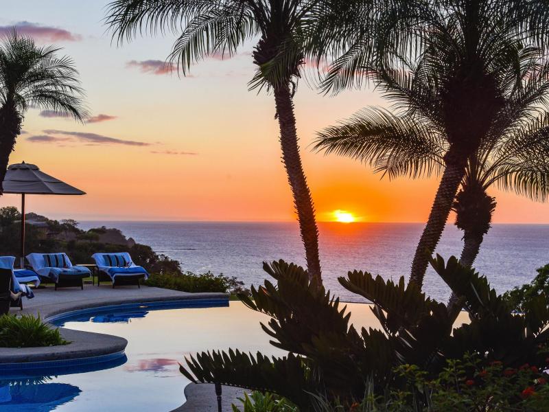Peninsula Papagayo Paradise , 