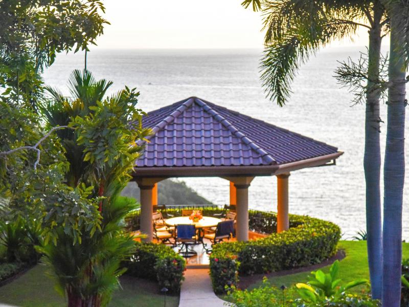 Peninsula Papagayo Paradise , 