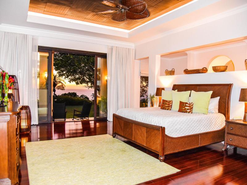 Peninsula Papagayo Paradise , 