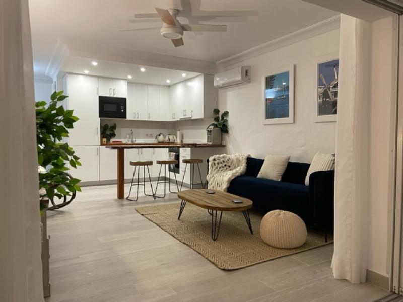 Glitter Bay 102 - 49 Steps , Beachfront villas Barbados , Glitter Bay , Porters , St James , West Coast Barbados 