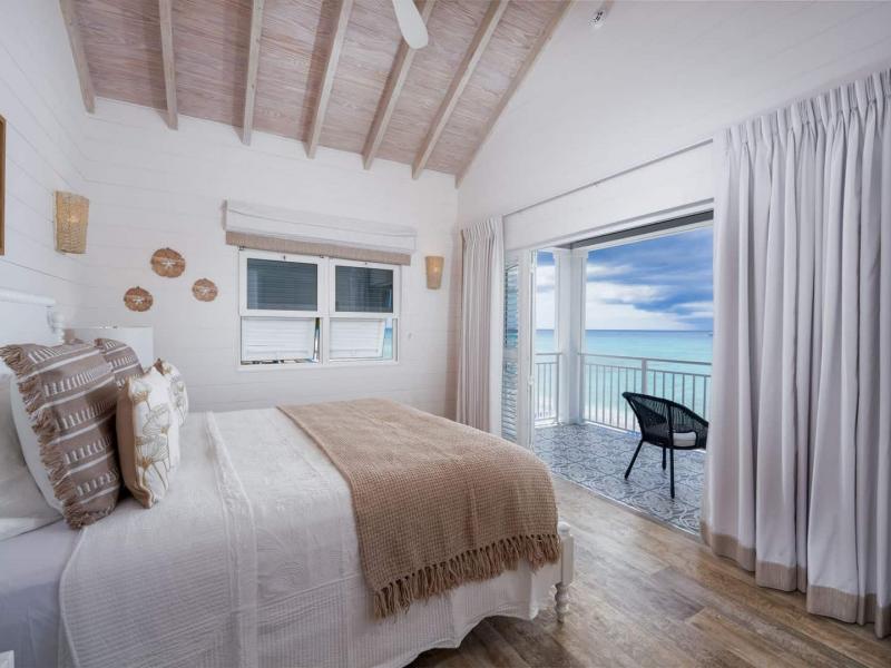 Sea Breeze Beach Villa , Beachfront villas Barbados , Fitts Village , St James , West Coast Barbados 