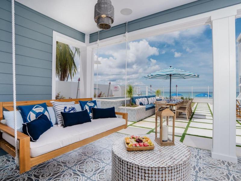 Sea Breeze Beach Villa , Beachfront villas Barbados , Fitts Village , St James , West Coast Barbados 