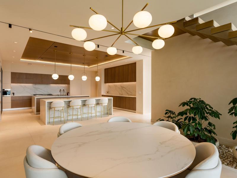 Villa Enoki , 