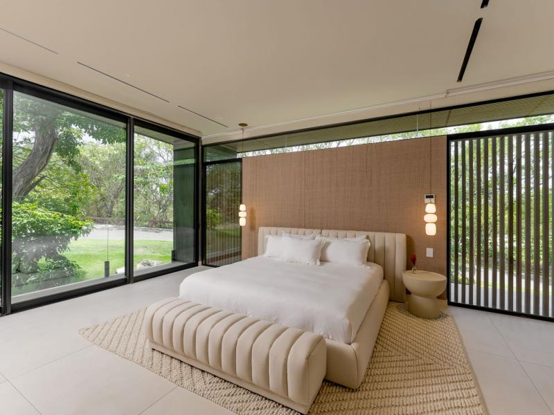 Villa Enoki , 