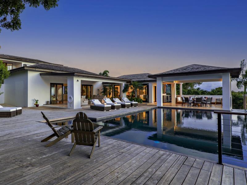 Sundeck House , St James 