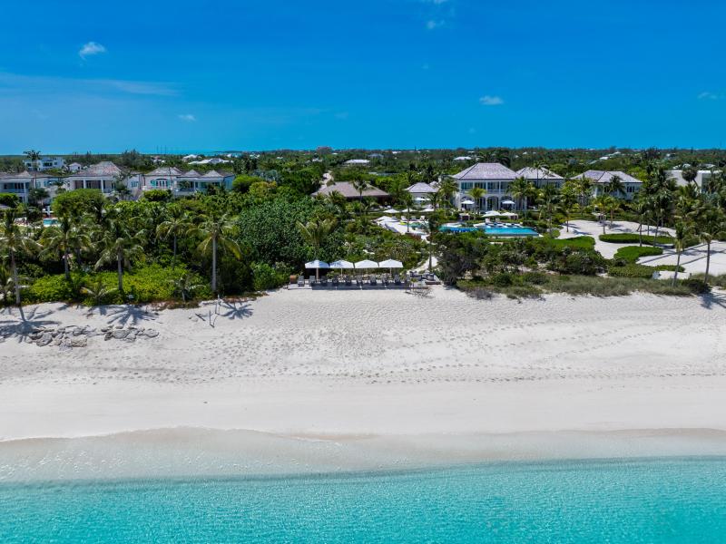 Sea Breeze - Beachfront , Grace Bay 