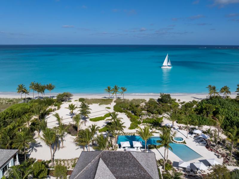 Sea Breeze - Beachfront , Grace Bay 