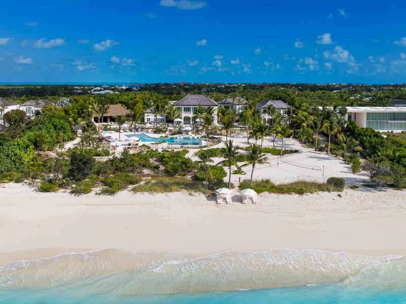Sea Breeze - Beachfront , Grace Bay 