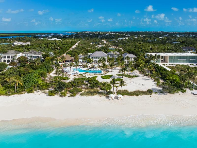Sea Breeze - Beachfront , Grace Bay 