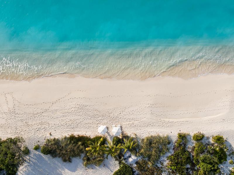 Sea Breeze - Beachfront , Grace Bay 