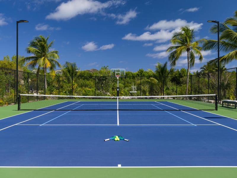 Sea Breeze - Beachfront , Grace Bay 