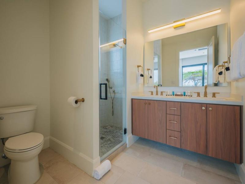Sunset Cove LG Smith 528 , 